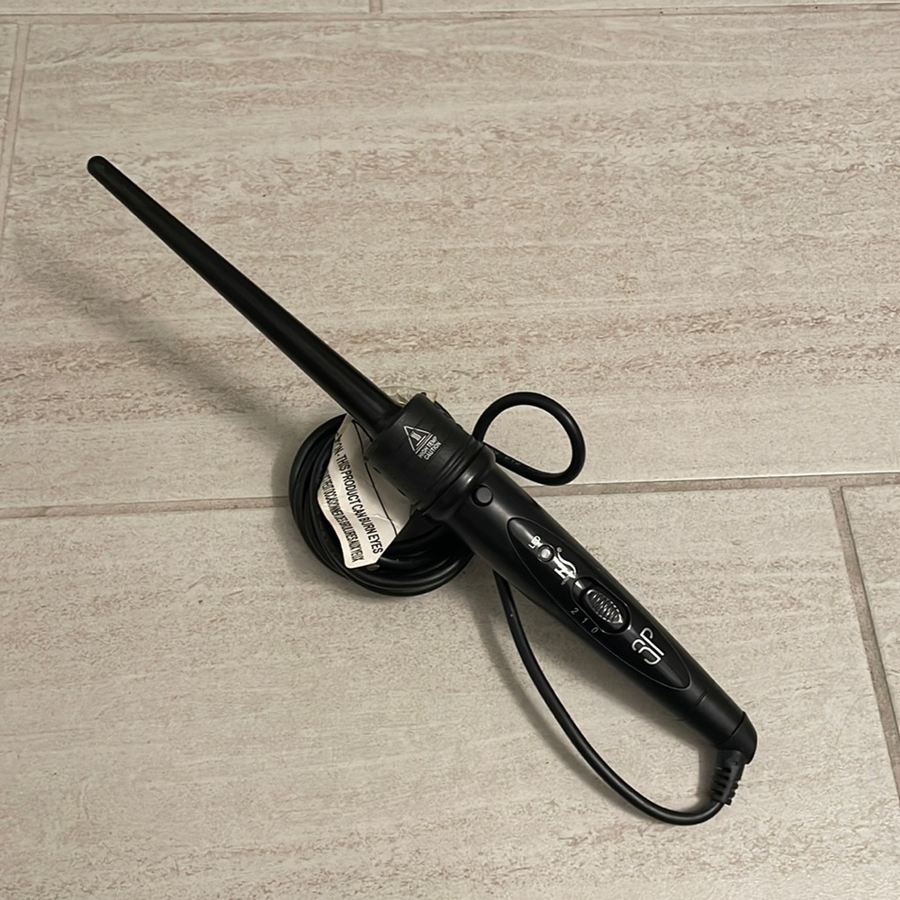 Tiny Curls Iron 2 Heat Settings
